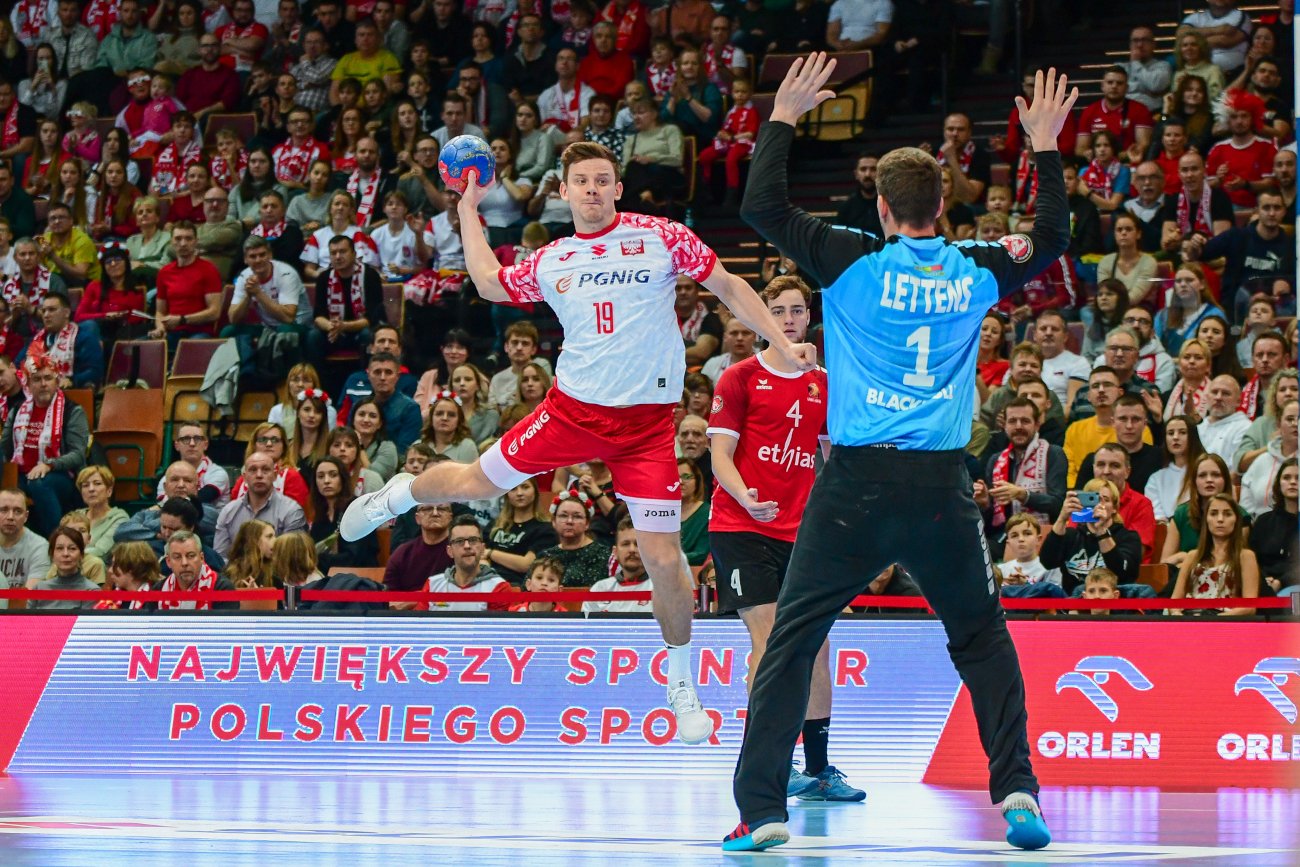 Reprezentacja Polski od meczu z Francją rozpocznie turniej MŚ. Biało-Czerwoni razem ze Szwedami są gospodarzami.