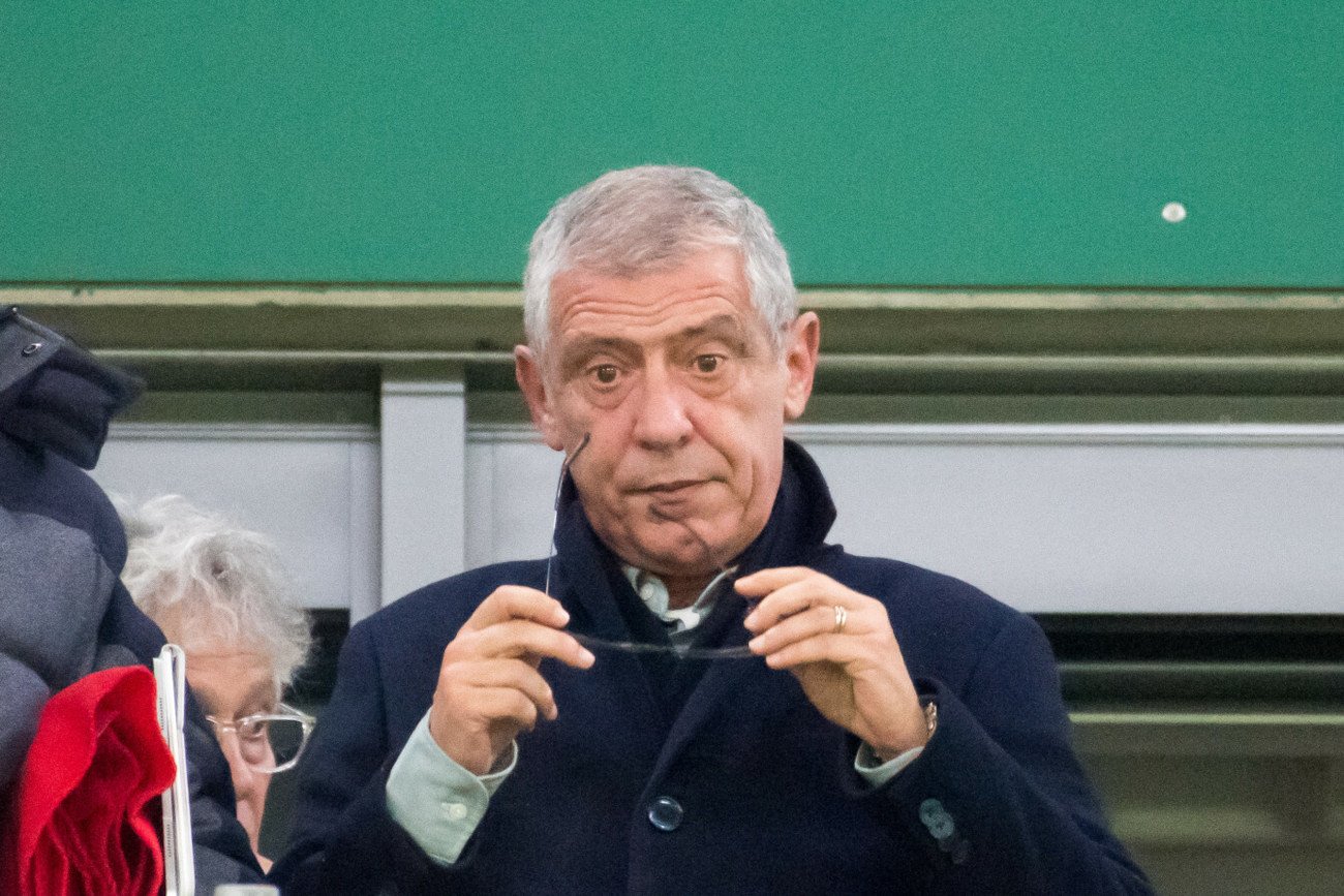 Fernando Santos swój debiut na trybunach PKO BP Ekstraklasy zaliczył w piątek na Polsat Plus Arenie w Gdańsku.