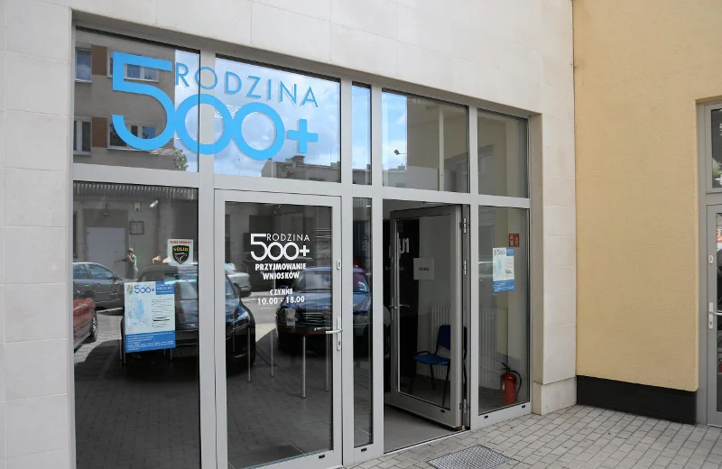 Ile rodzin musi oddać pieniądze z programu Rodzina 500?