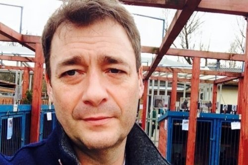 Jacek Rozenek w maju 2019 roku doznał udaru. Jego problemy ze zdrowiem były na tyle poważne, że rodzina aktora przyjechała do szpitala się z nim pożegnać.