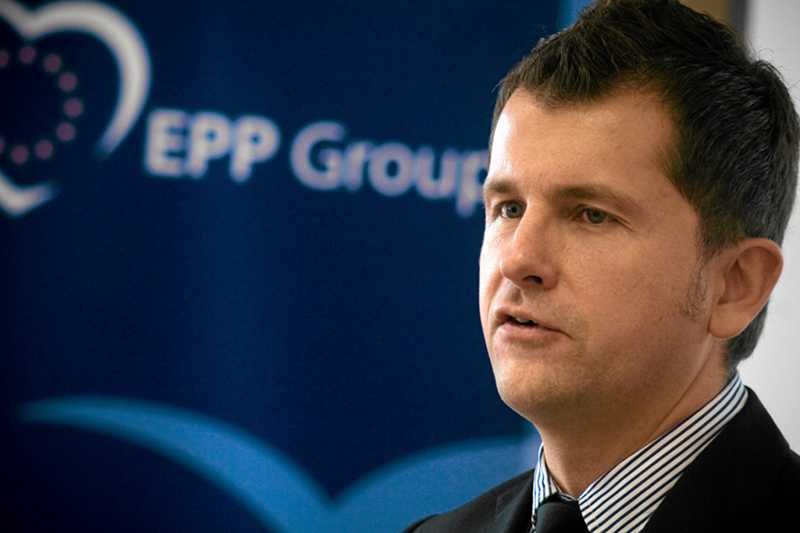 Artur Zasada na trzy miesiące zawiesił swoje członkostwo w PO.