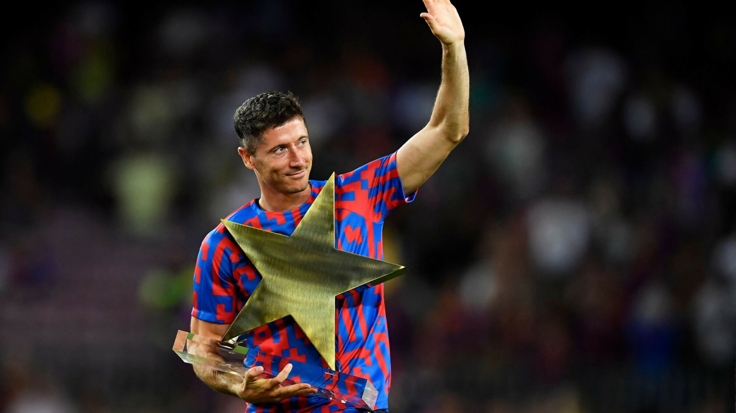 Robert Lewandowski zachwycił Hiszpanów, a kibice Barcelony od razu dali mu nagrodę