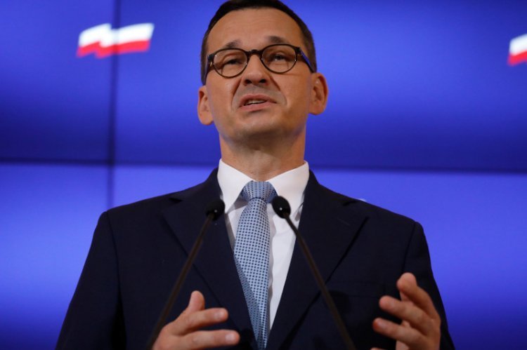 Mateusz Morawiecki zignorował pytania dziennikarzy ws. Polskiego Ładu.