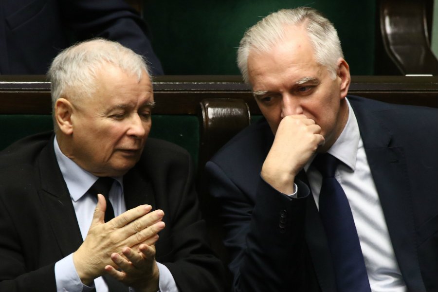 Jarosław Gowin zwrócił uwagę na pojawiające się w szeregach partii rządzącej arogancję i rozprężenie.