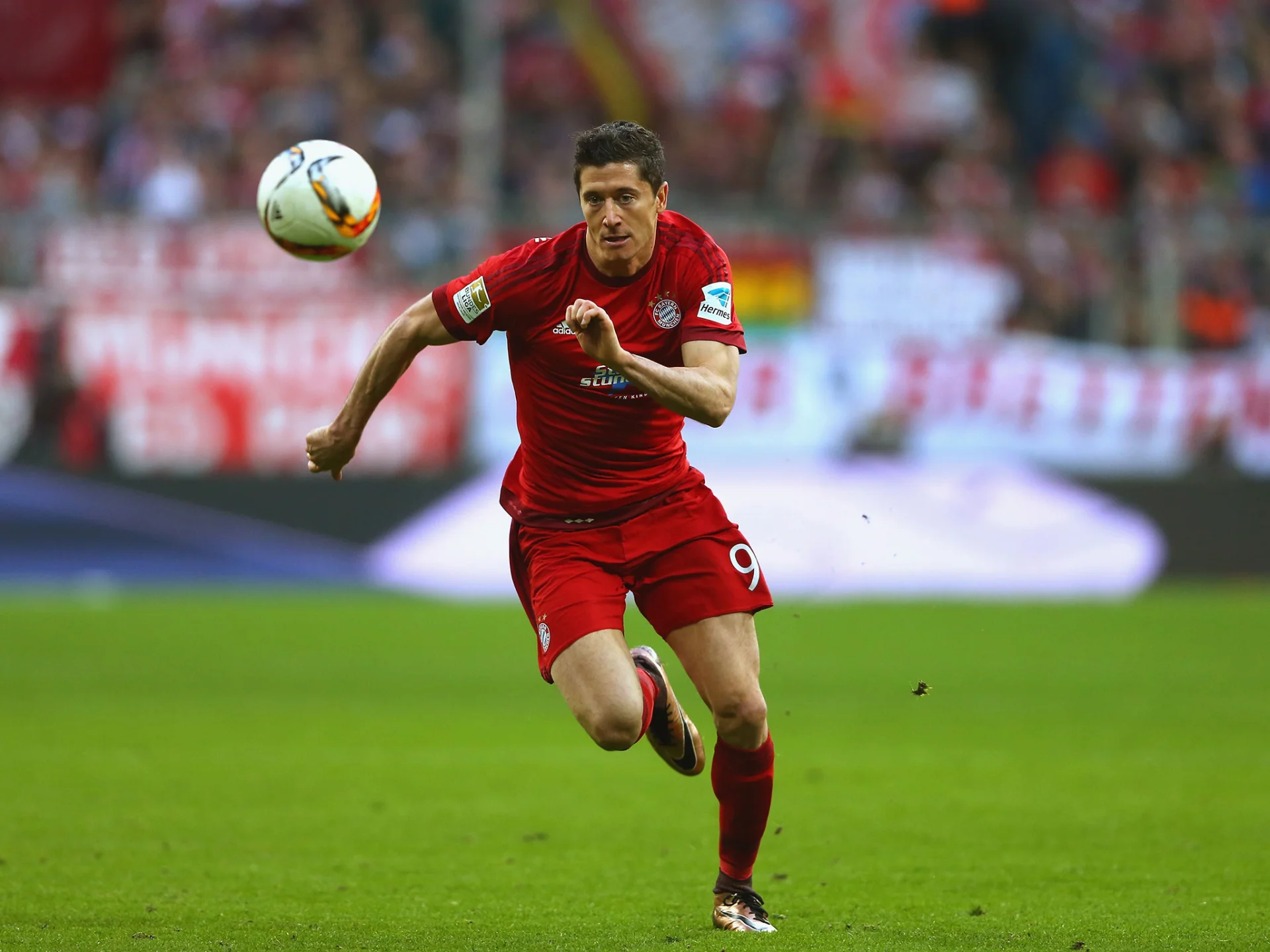 Robert Lewandowski strzelił pierwszą bramkę w meczu rewanżowym z Realem Madryt.
