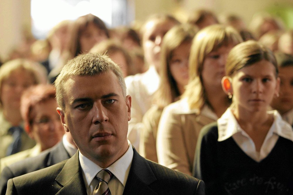 Roman Giertych dołącza do dyskusji o niedożywionych dzieciach w Polsce i przekonuje, że to PiS wykorzystuje ten temat w kampanii.