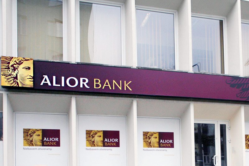 Alior Bank rozpoczyna negocjacje mające na celu przejęcie Meritum Banku.
