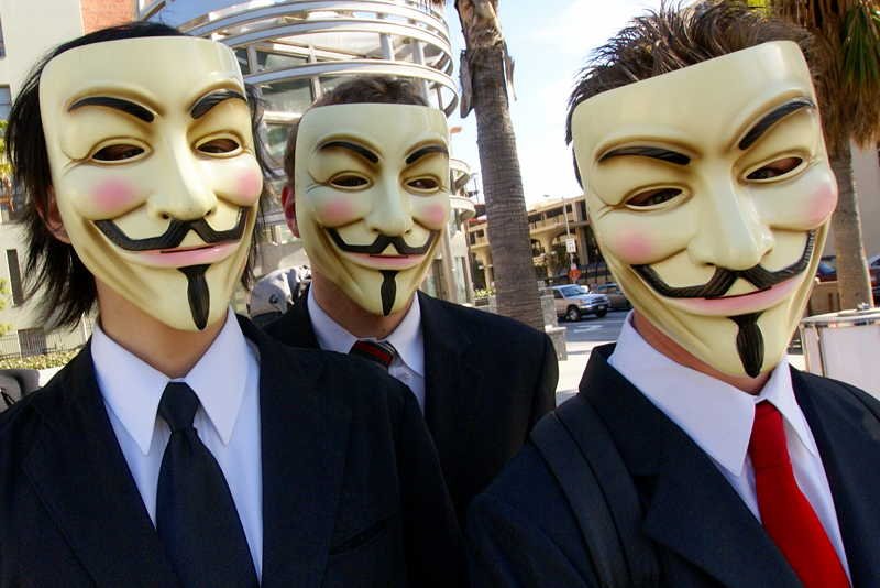 Anaonmous zapowiadają kolejne ataki.