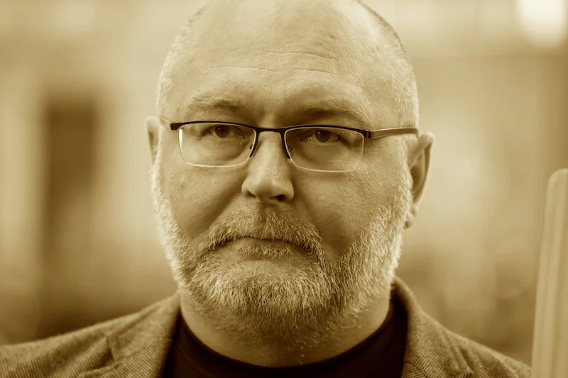 Krzysztof Liedel nie żyje.