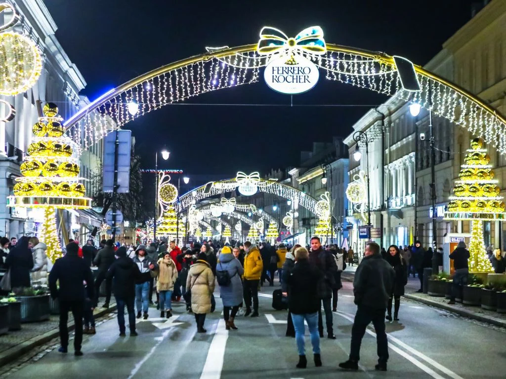 Nowy Świat w świątecznej odsłonie.