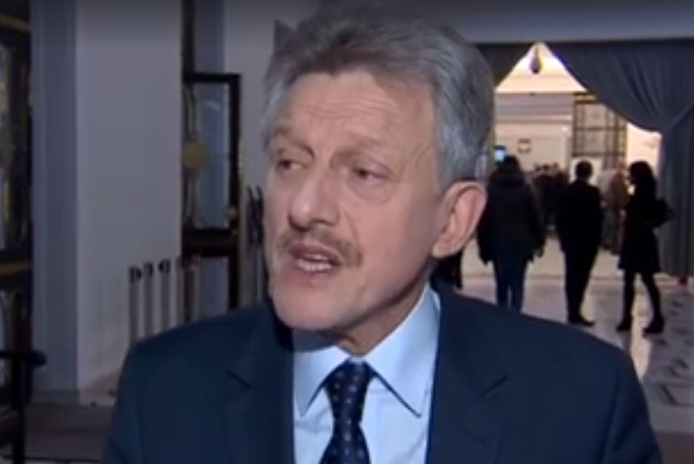 Poseł Piotrowicz jest szefem sejmowej komisji sprawiedliwości i praw człowieka.