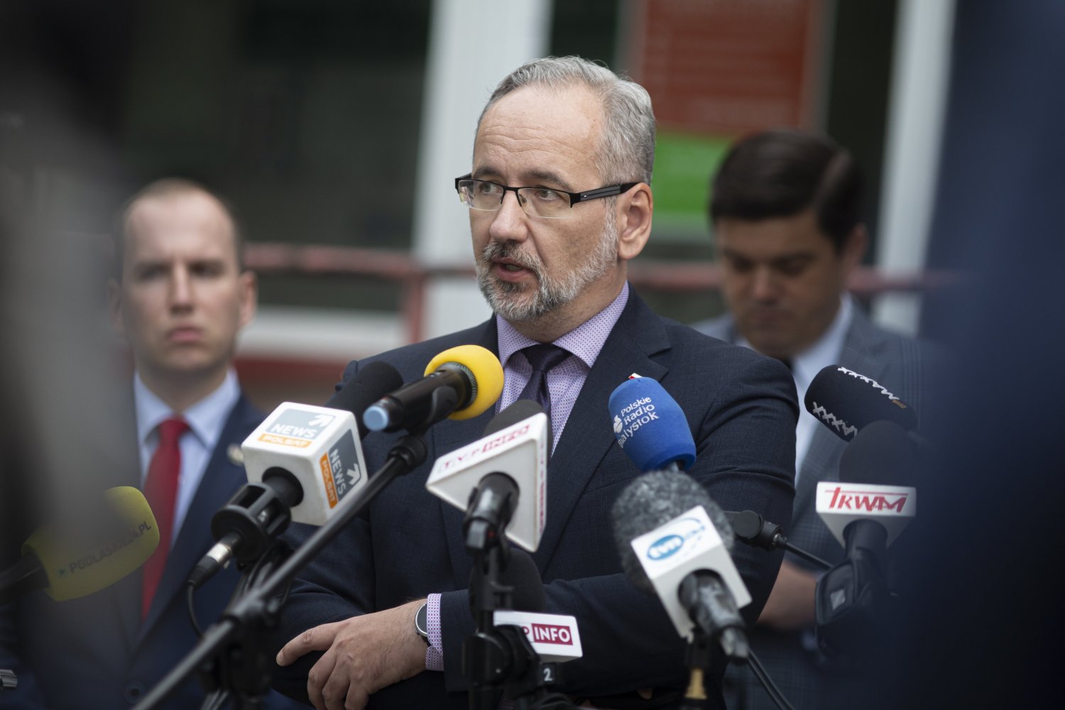 Adam Niedzielski zapowiedział, jak mogą wyglądać nowe obostrzenia. Skrytykował też ostatnie ataki antyszczepionkowców.