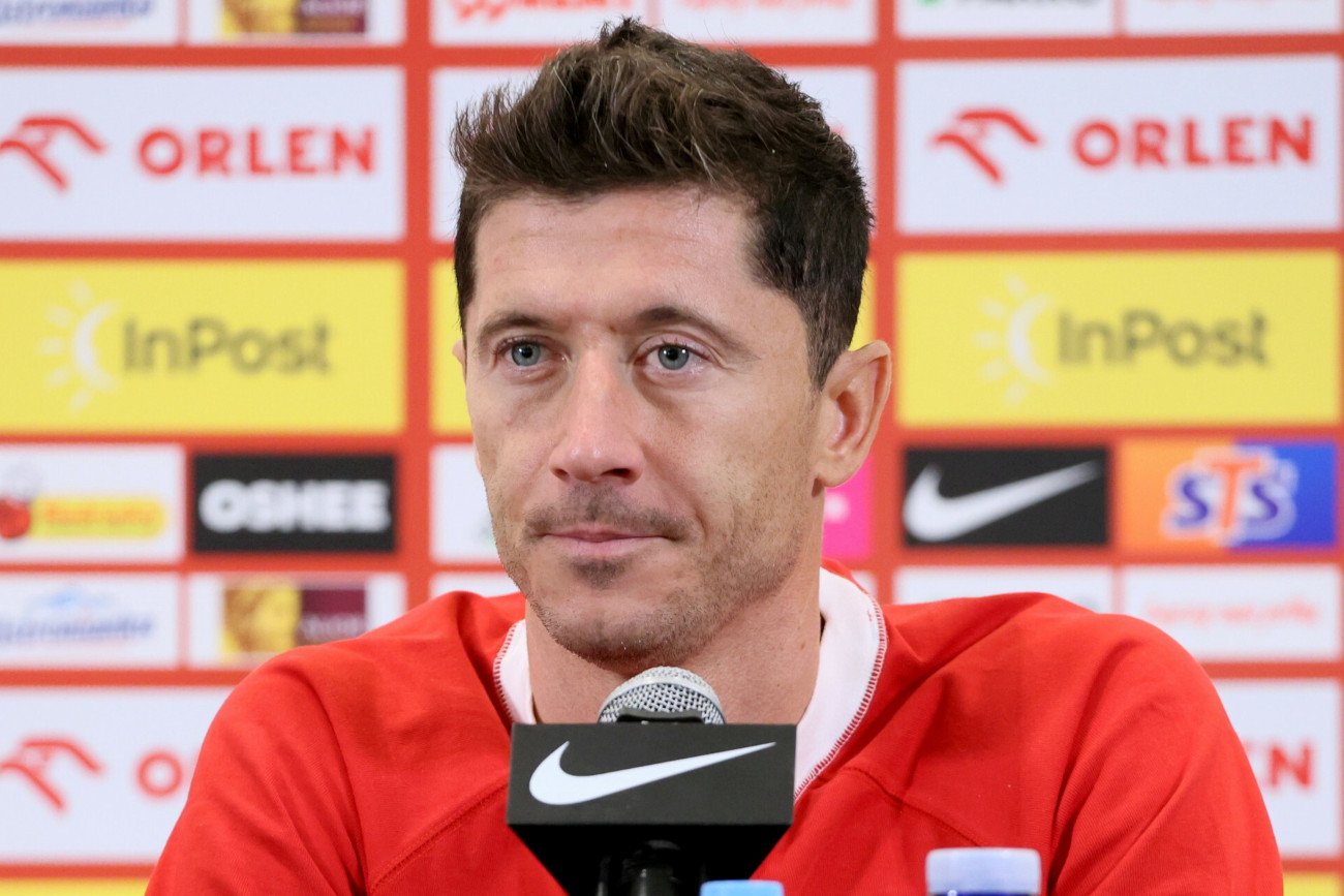 Robert Lewandowski po raz pierwszy w roli piłkarza FC Barcelony, pojawił się na zgrupowaniu reprezentacji Polski.
