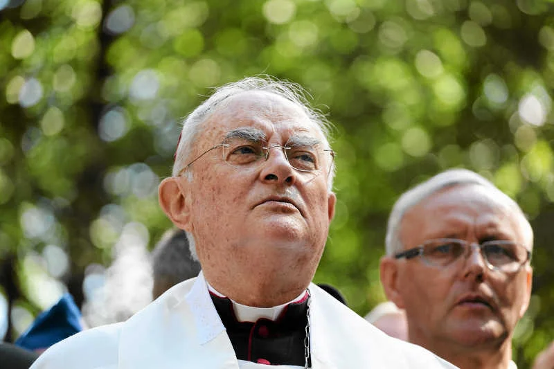 Abp Henryk Hoser przez ponad dwa lata nie reagował na doniesienia o molestowaniu ministrantów przez ks. Grzegorza K.