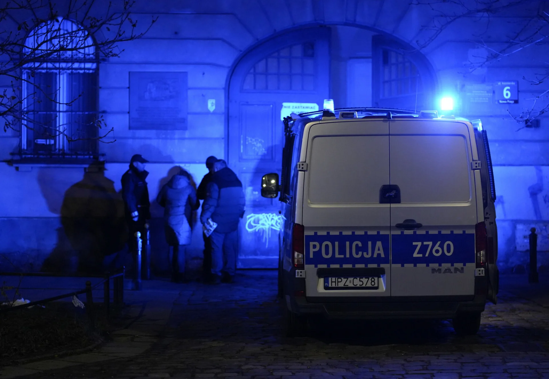 Są wyniki sekcji zwłok śmiertelnie postrzelonego policjanta na Pradze.