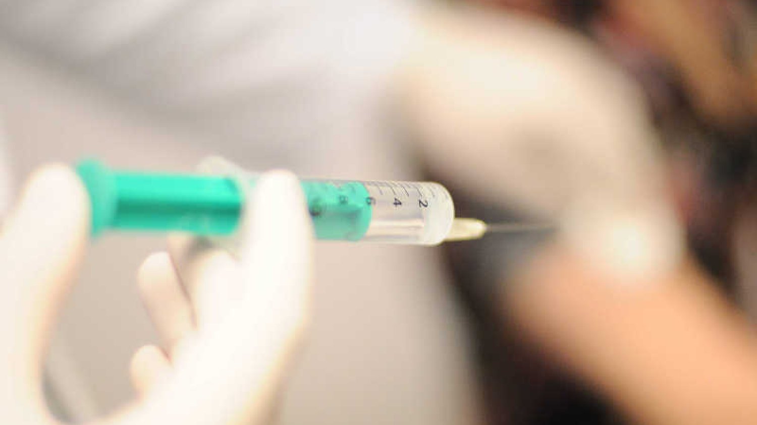 Rodzice przestają szczepić swoje dzieci. Przy takiej dynamice zmian grożą nam epidemie chorób zakaźnych.