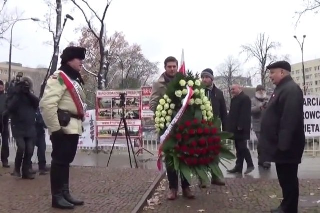 Jarosławowi Kaczyńskiemu najwyraźniej spodobało się bycie naczelnikiem.