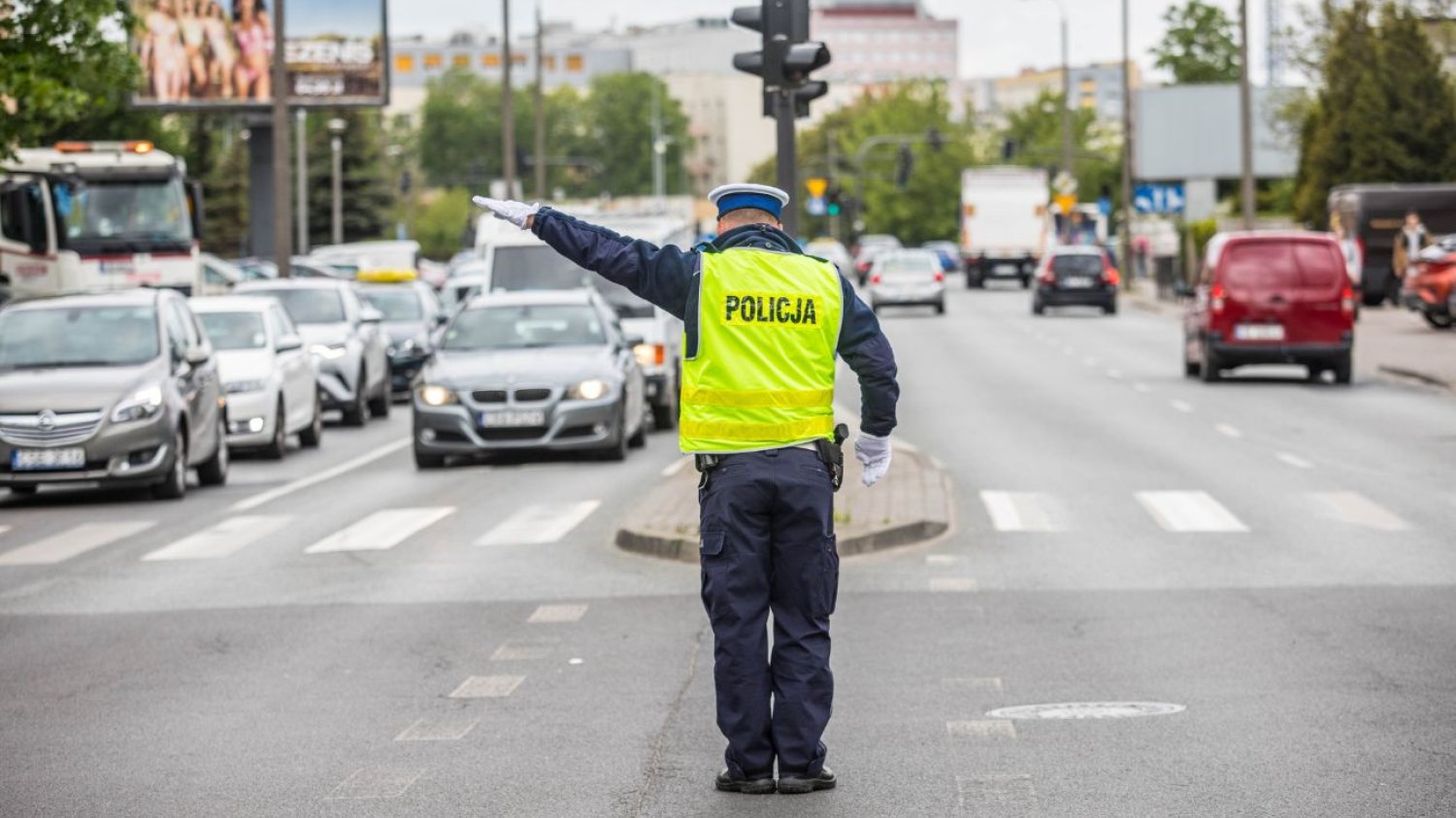 Zaprzysiężenie Nawrockiego sparaliżuje Warszawę. Tych ulic unikaj 6 sierpnia Utrudnienia w Warszawie 6 sierpnia. Powodem zaprzysiężenie Nawrockiego