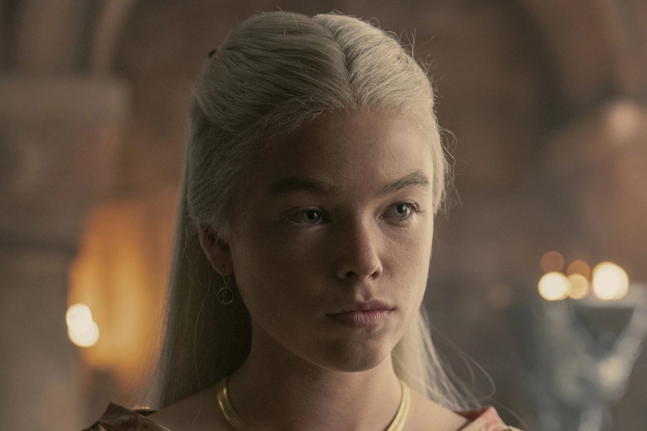 Kim jest Milly Alcock? Młoda aktorka wciela się w Rhaenyrę Targaryen w serialu HBO Max "Ród smoka".