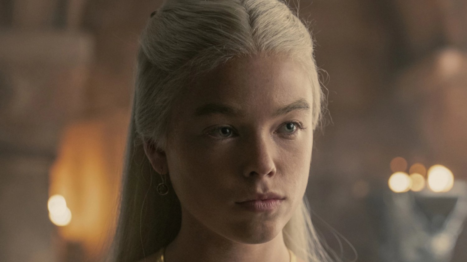 Kim jest Milly Alcock? Młoda aktorka wciela się w Rhaenyrę Targaryen w serialu HBO Max "Ród smoka".