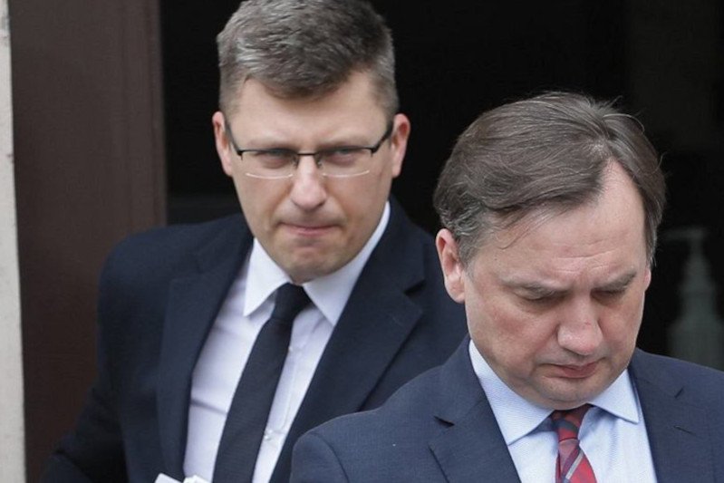 Wiceminister sprawiedliwości Marcin Warchoł przekazał, że do Londynu wysłano paszport dyplomatyczny dla Polaka w śpiączce.