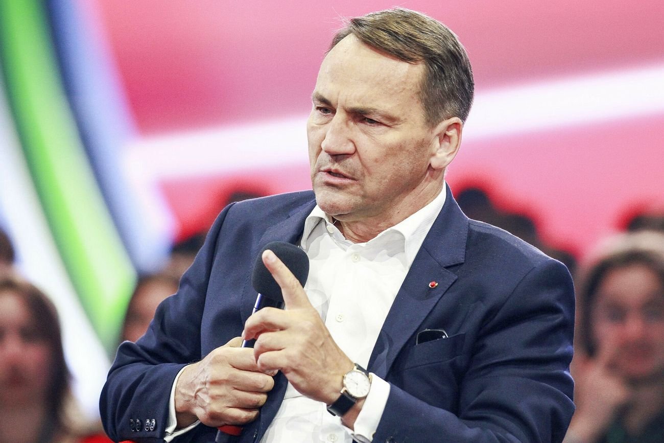 Sikorski zmiażdżył argumenty Dudy