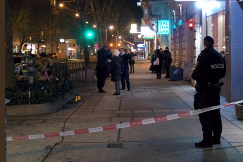 W Wiedniu cztery osoby zostały zaatakowane przez nożownika