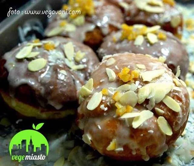 Vege Miasto oferuje dziś pączki bez cukru. Tłusty czwartek w Warszawie