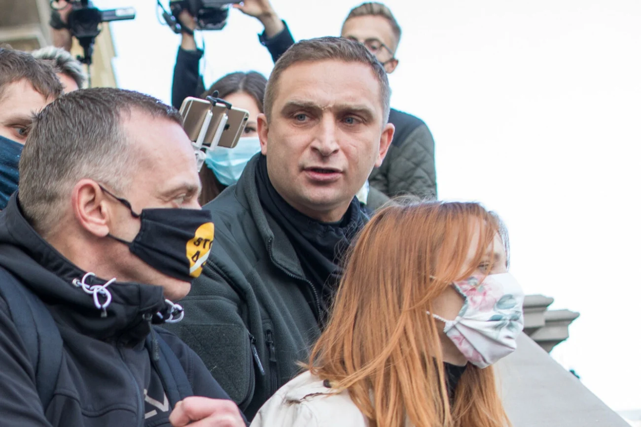 Robert Bąkiewicz został prawomocnie skazany. Teraz chce ułaskawienia od Andrzeja Dudy