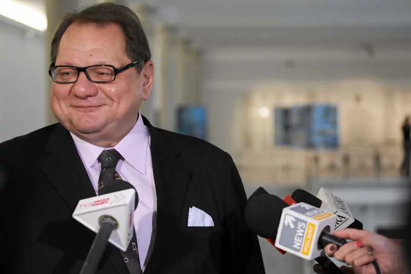 Ryszard Kalisz budzi sympatię wyborców, dziennikarzy i polityków.