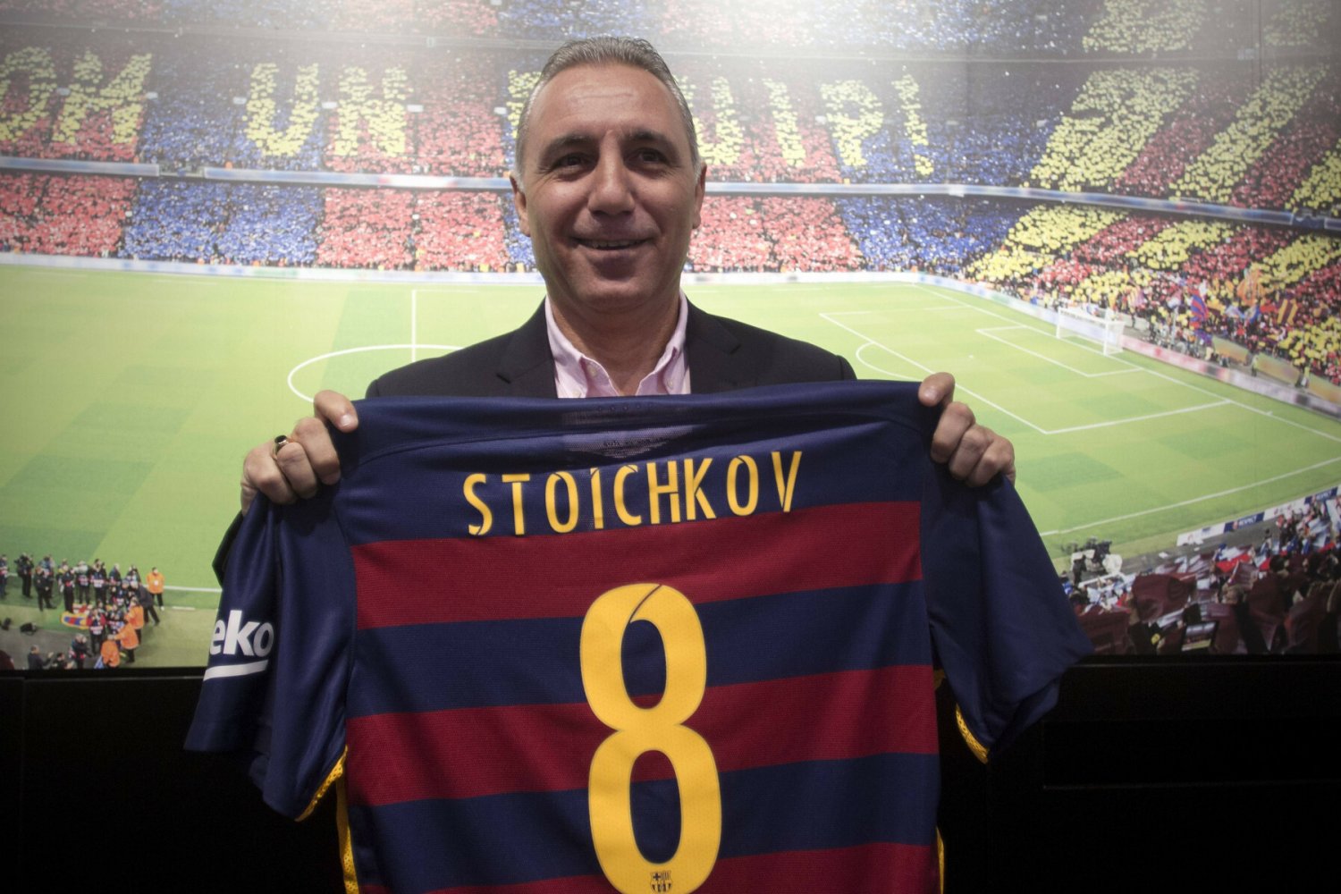 Christo Stoiczkow chce podarować Robertowi Lewandowskiemu kopię swojej Złotej Piłki.