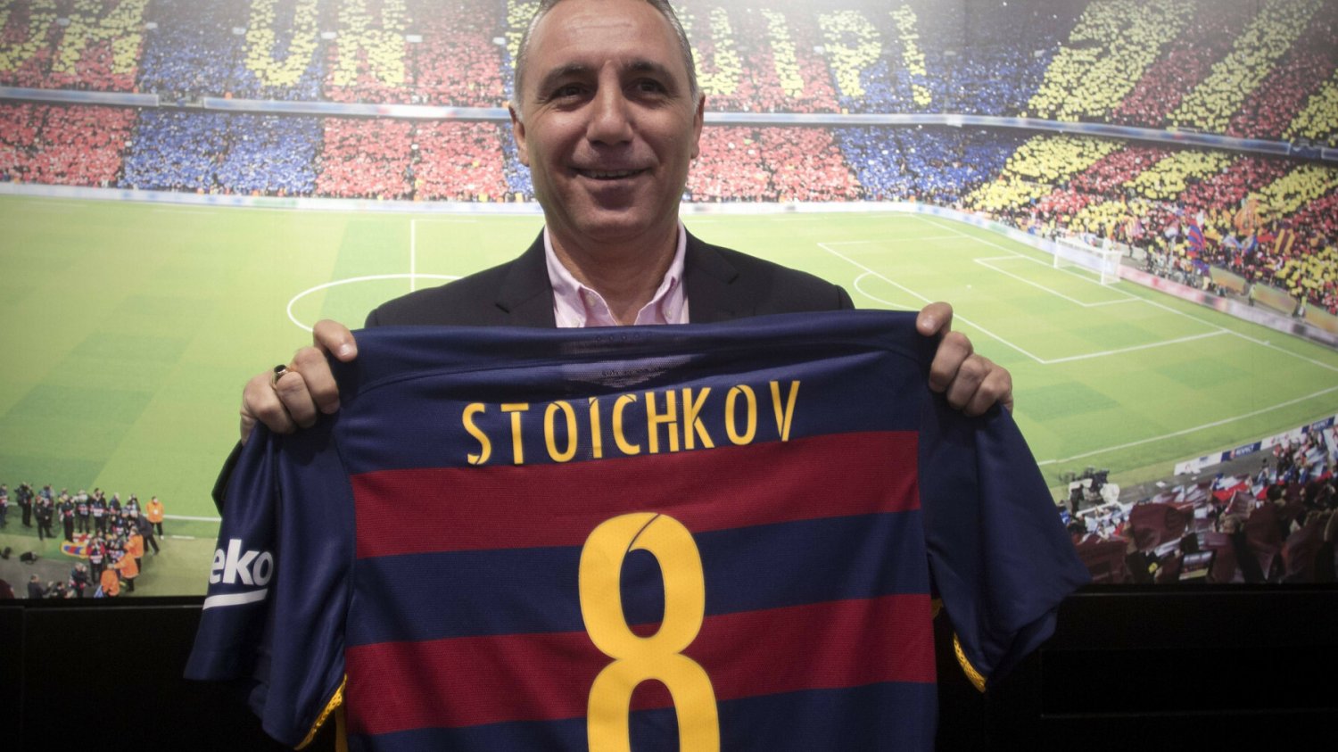 Christo Stoiczkow chce podarować Robertowi Lewandowskiemu kopię swojej Złotej Piłki.