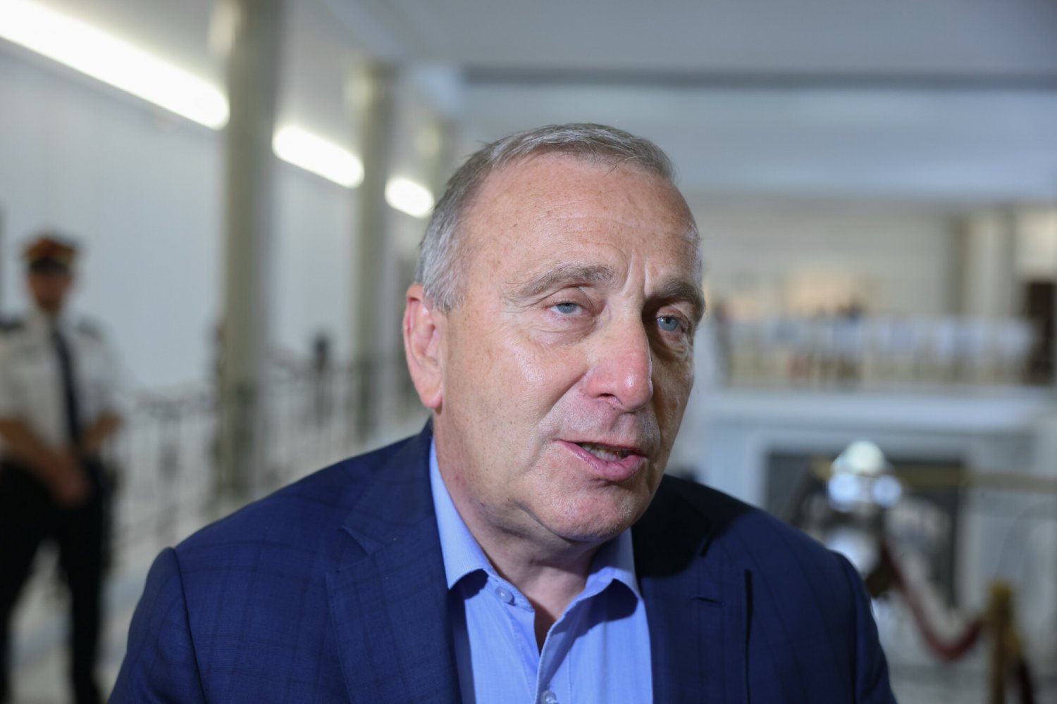 Grzegorz Schetyna uważa, że kandydatem na szefa MSZ powinien być Radosław Sikorski.