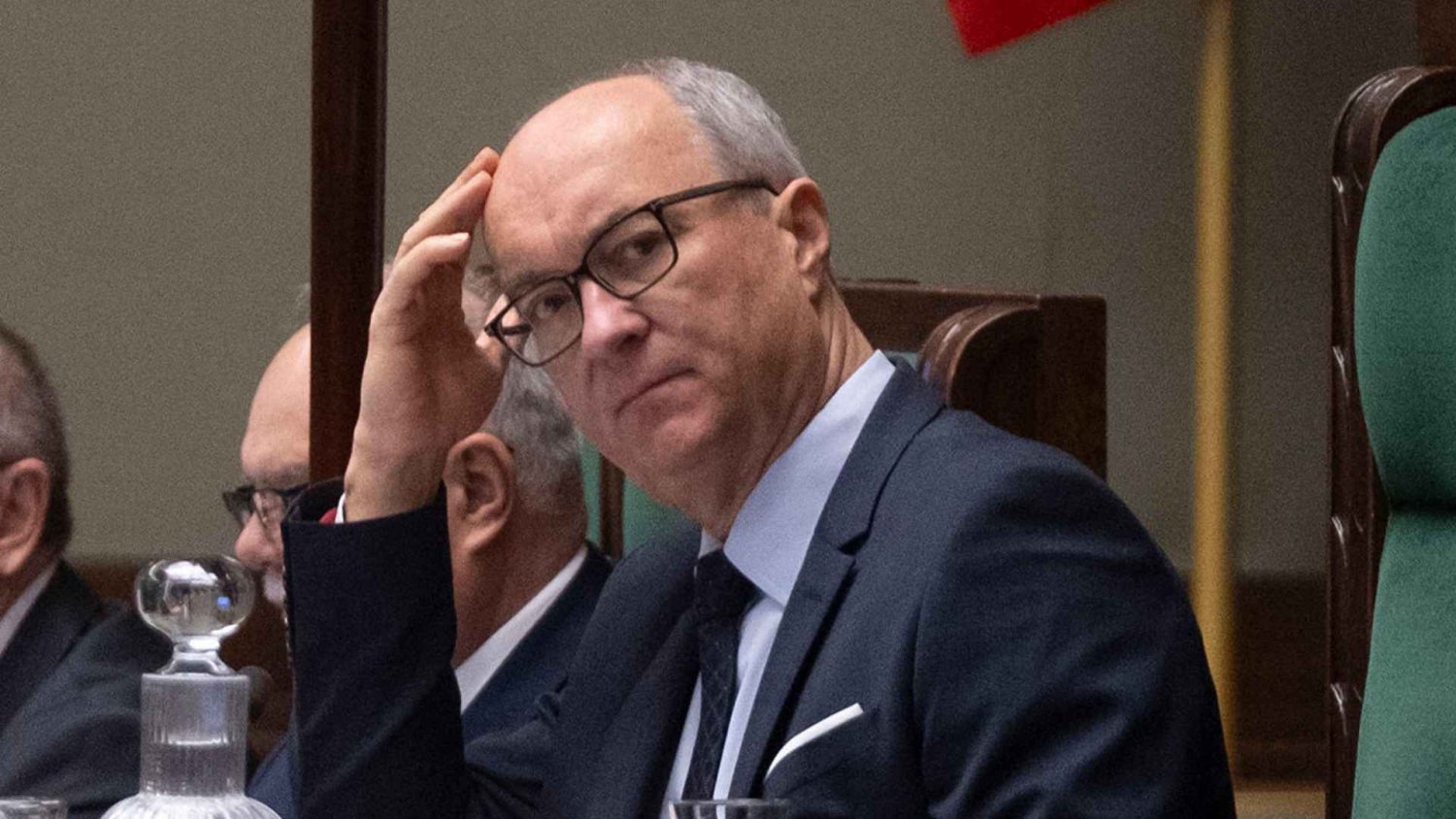 Dlatego uderzają w Czarzastego. 25 stron ankiety bezpieczeństwa bez odpowiedzi