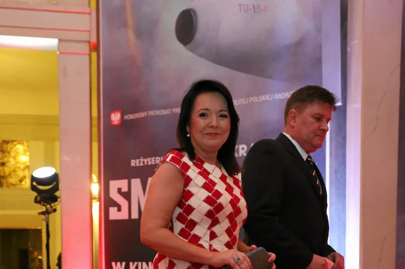 Danuta Holecka podczas premiery filmu "Smoleńsk".