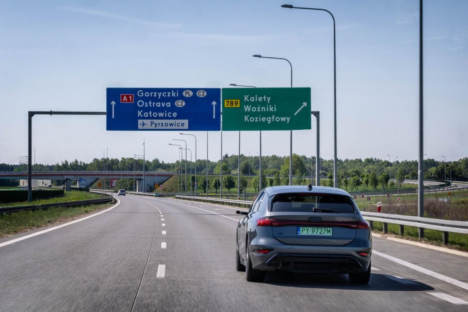 Elektrykiem do Chorwacji w mniej niż 10 godzin i taniej niż spalinówką? Oto niezłe oranie mitów