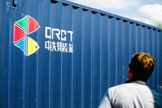 Nieodebrane kontenery - marzenie łowców okazji.