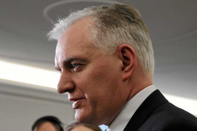 Jarosław Gowin chce zaostrzyć przepisy prawa rodzinnego, aby bardziej chroniły rodzinę.