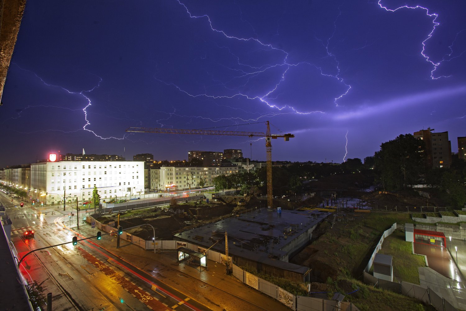 Polacy w tych regionach dostali taki alert RCB. W treści poważne ostrzeżenie