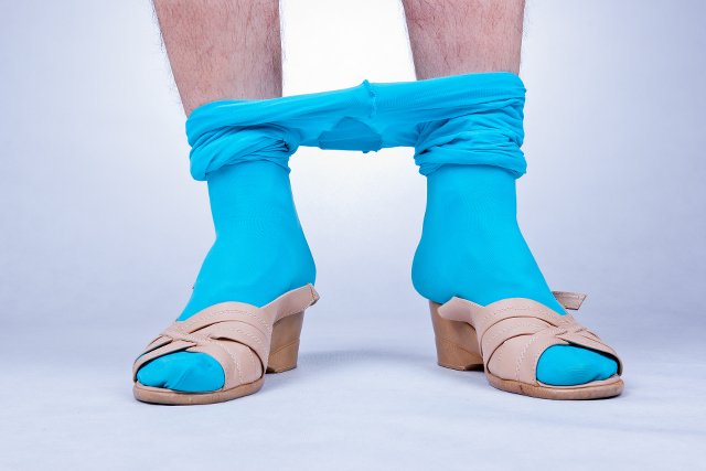 Rajstopy dla panów. Ochrona przed zimnem czy nowy krzyk mody? "Przecież mamy XXI wiek i czas na równouprawnienie również w ubiorze"