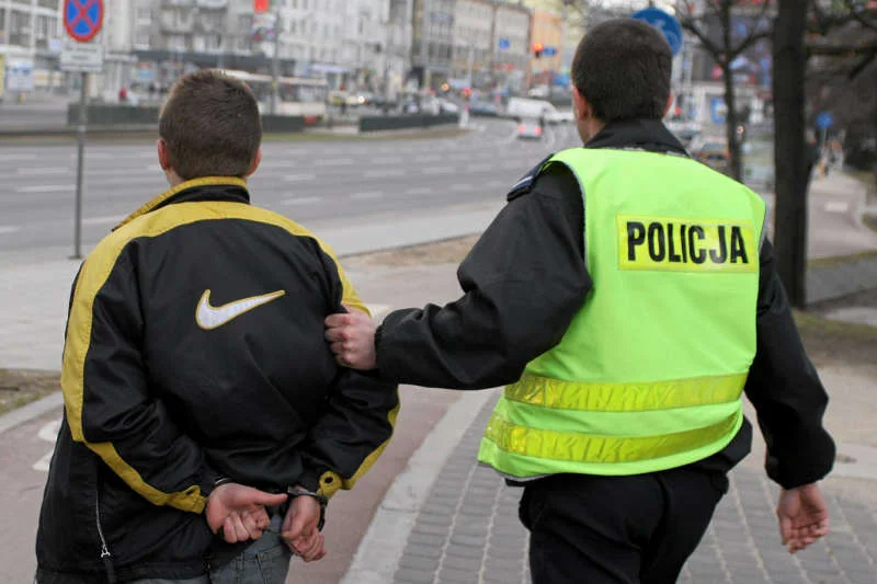Złodzieje stali się bardziej zuchwali i bezkarni, od kiedy wzrósł próg uznawania kradzieży za przestępstwo