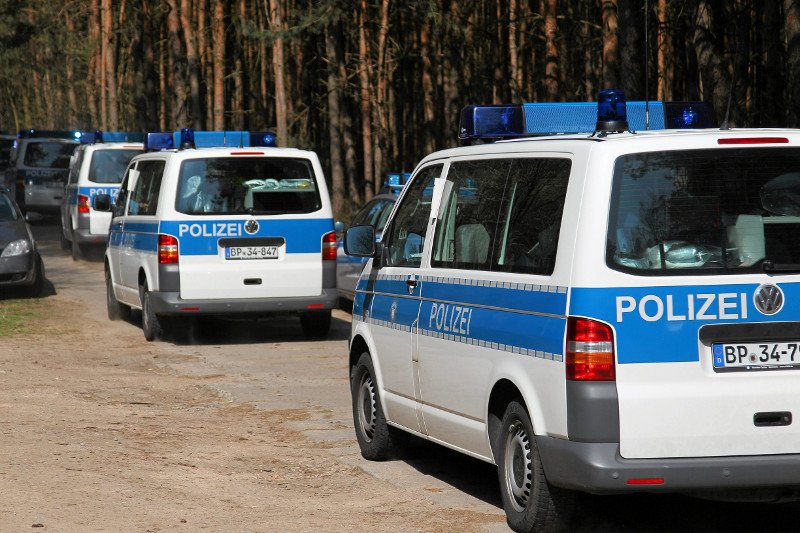 Jedna osoba nie żyje, a kilkanaście jest rannych po pożarze w ośrodku dla uchodźców w Bawarii.