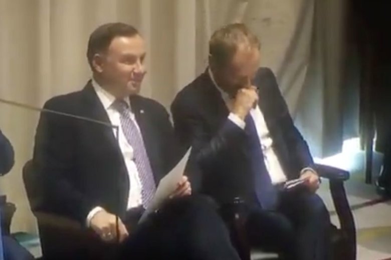 Rozmowa Donalda Tuska i Andrzeja Dudy była zaskakująco wesoła.