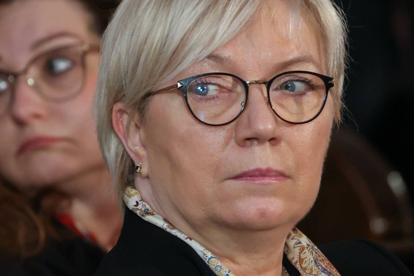 Afera mailowa z udziałem Julii Przyłębskiej wpłynęła na wyniki najnowszego sondażu o niezależności Trybunału Konstytucyjnego od rządu PiS.