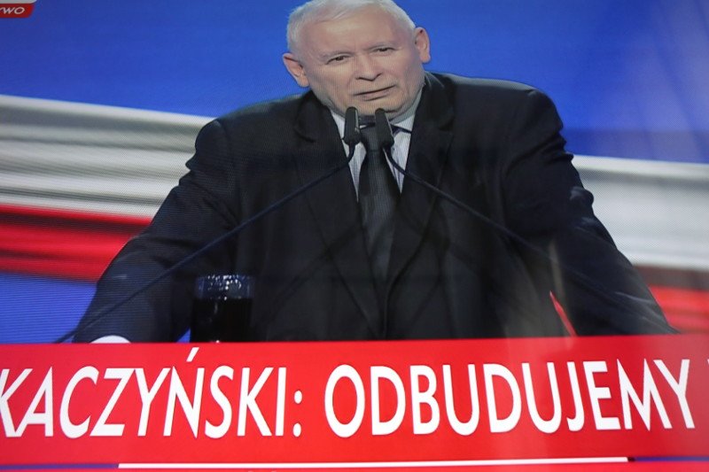 Poseł Zbigniew Girzyński o tym, jak Jarosław Kaczyński traktuje zwykłych parlamentarzystów PiS.