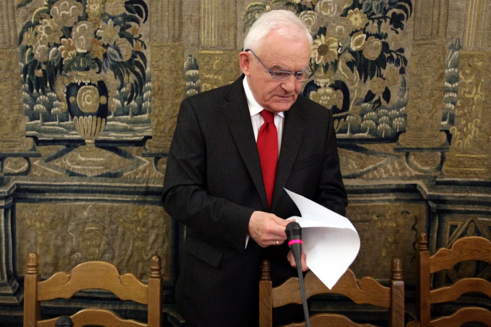 SLD i TR mogą ponieść konsekwencję za to, że wynajmują sale sejmowe przeznaczone na posiedzenia klubowe i organizują w nich duże partyjne zloty.