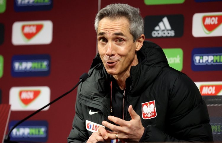 Selekcjoner Paulo Sousa spotkał się z dziennikarzami przed meczem z Anglią