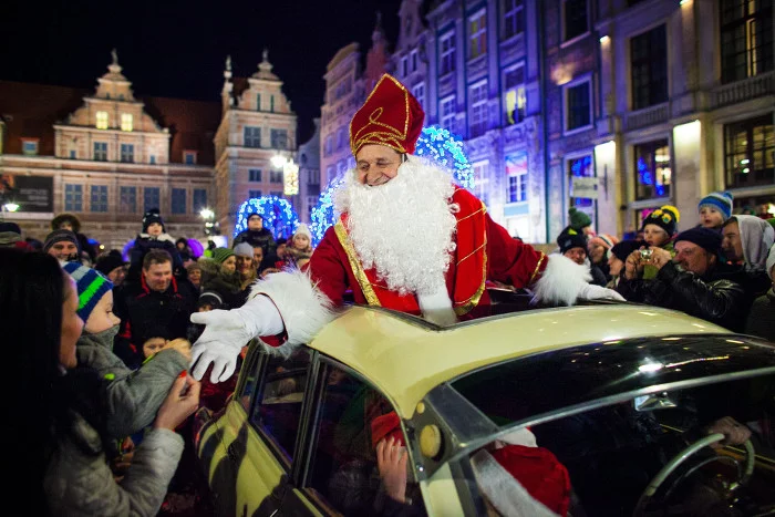 Święty Mikołaj przybywa do Gdańska.