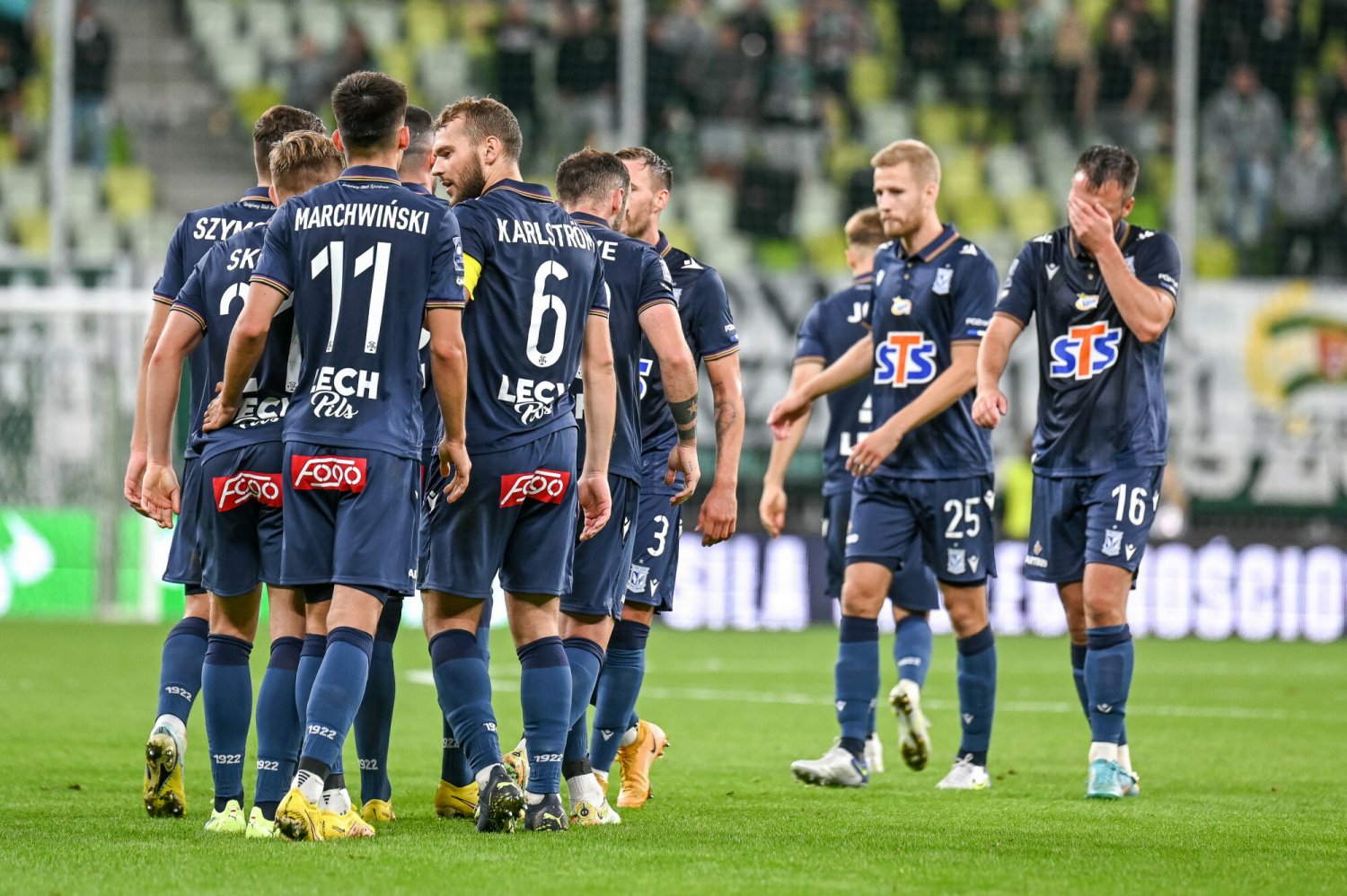 Wrócił koszmar Lecha Poznań, dwa babole bramkarza i pożegnanie z Fortuna Pucharem Polski