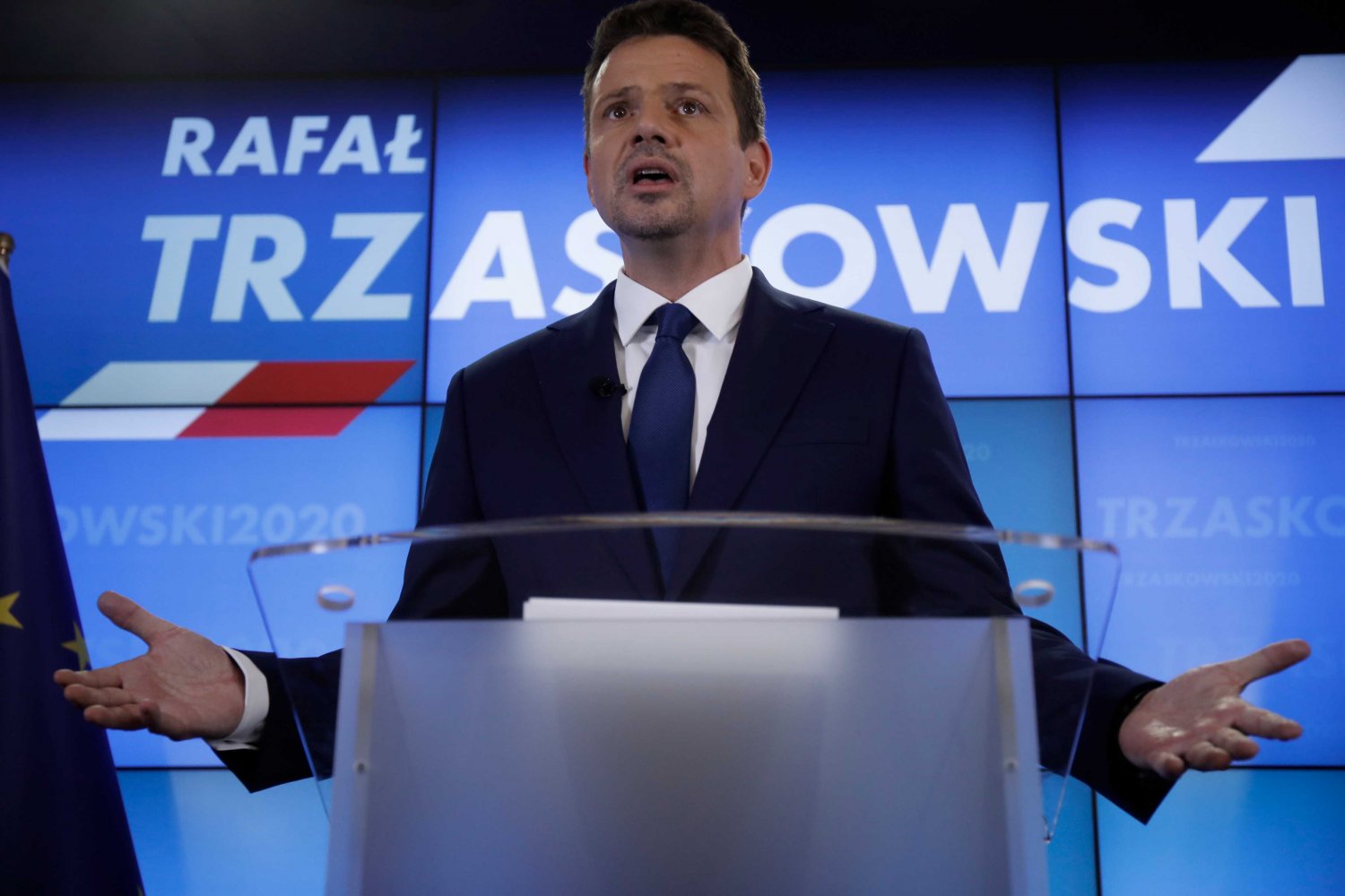 Niezbyt pomyślne wieści płyną dla Rafała Trzaskowskiego z sondażu IBRiS dla Onetu przed drugą turą wyborów.